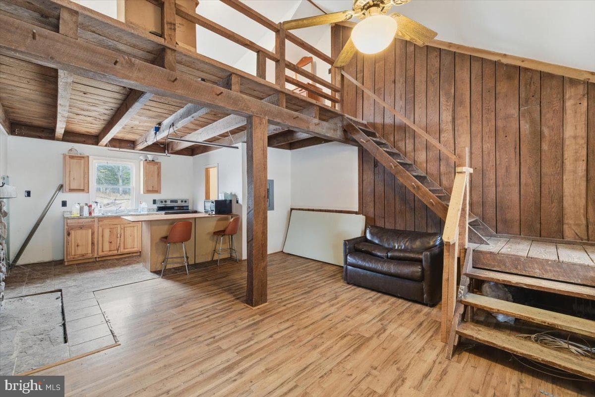 159 Colony Village photo 61