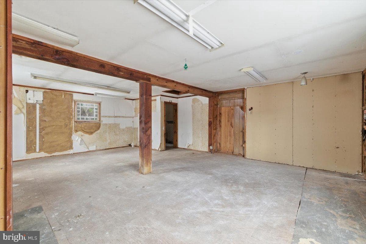 159 Colony Village photo 73