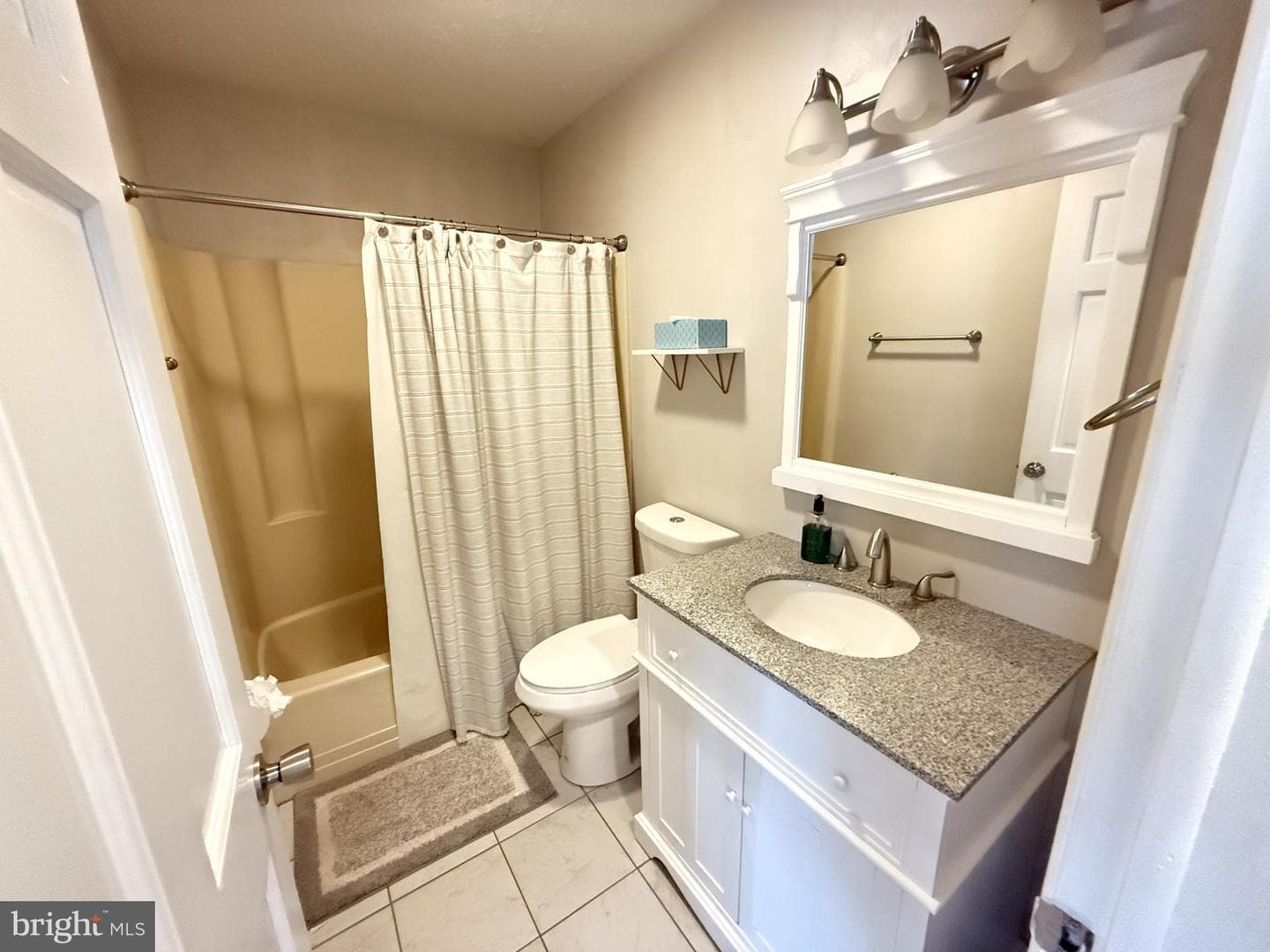 1570 Sullivan Trail photo 15