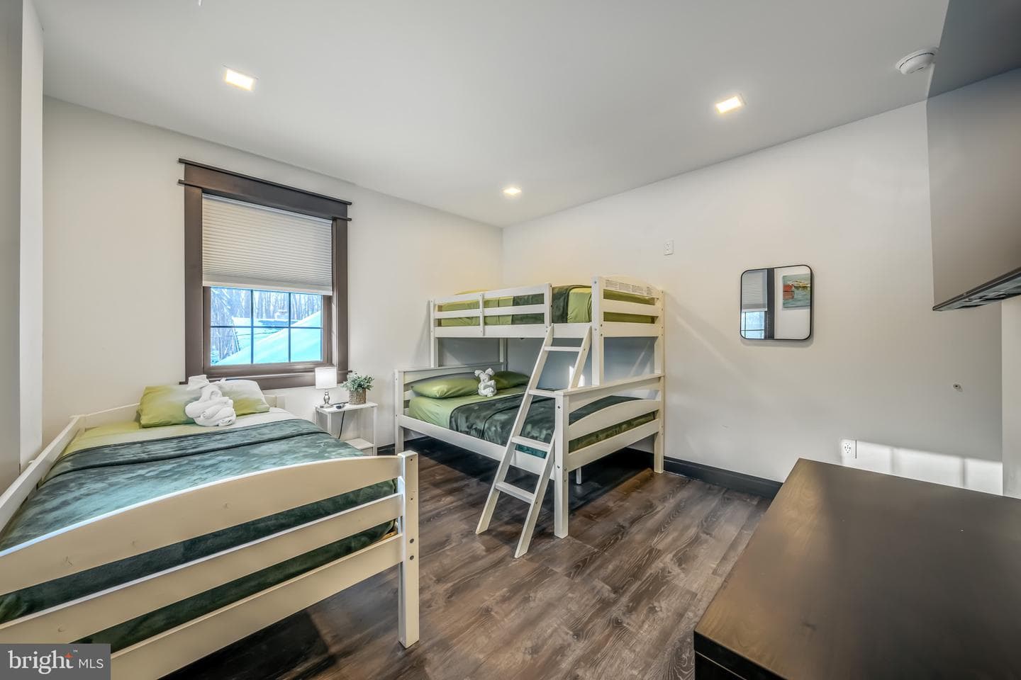 7813 Lake Shore Drive photo 30