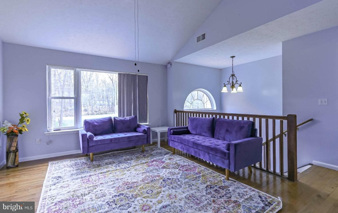 1019 Cricket Lane photo 3