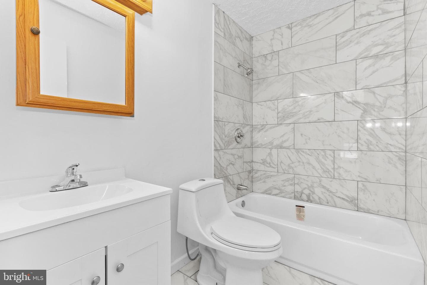 6522 Runnymead Lane photo 17