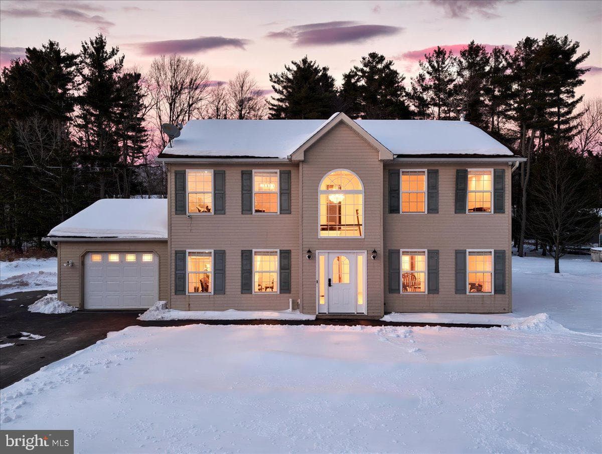 136 Kimberly Drive photo 3