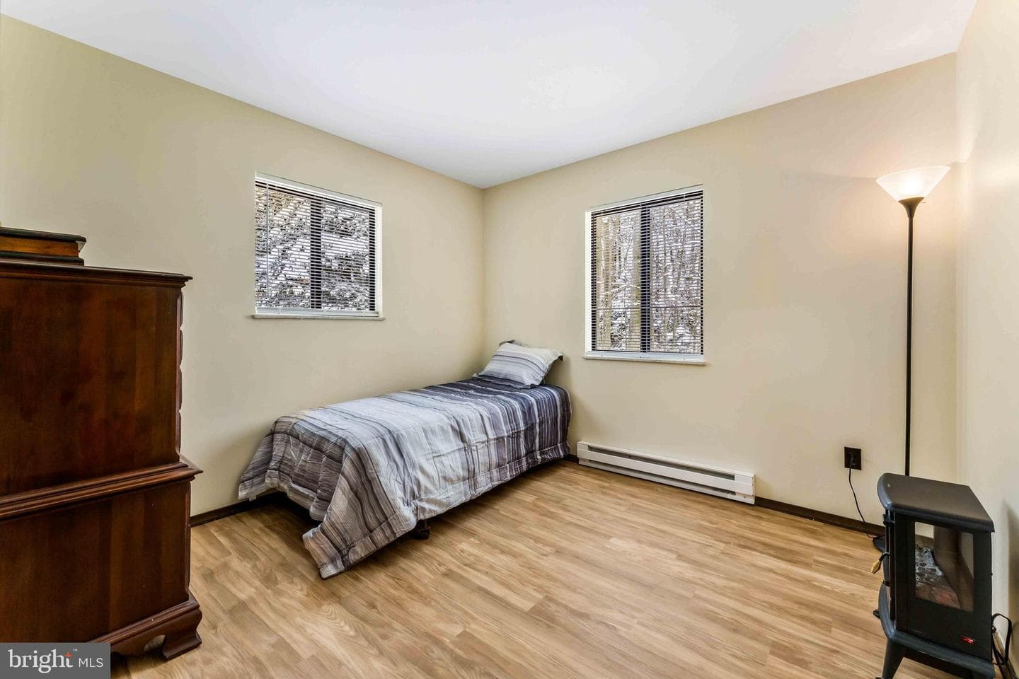 391 Berry Lane photo 27