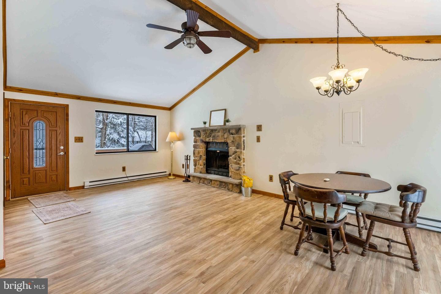 391 Berry Lane photo 8