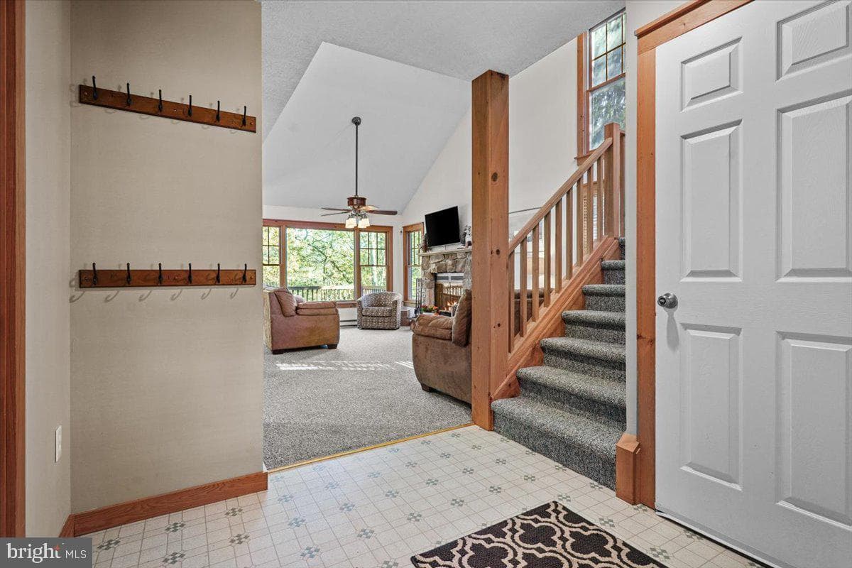 182 Upper Deer Valley Road photo 3