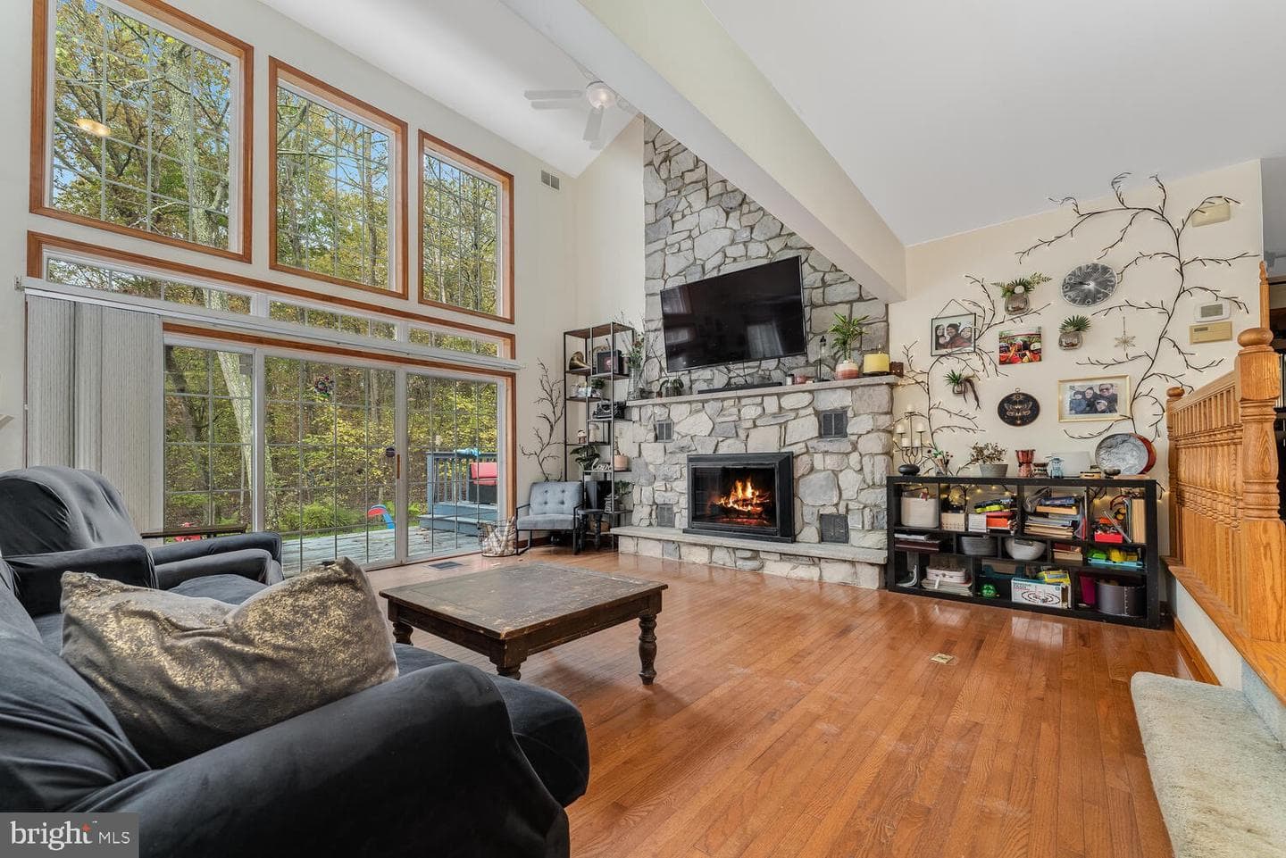 1187 Manzanedo Road photo 9