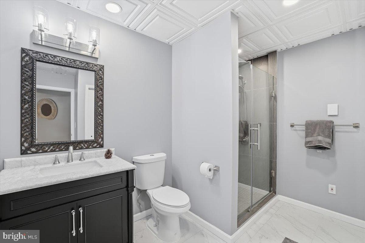 207 Sycamore Court photo 31