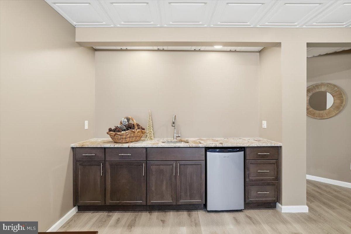 207 Sycamore Court photo 36