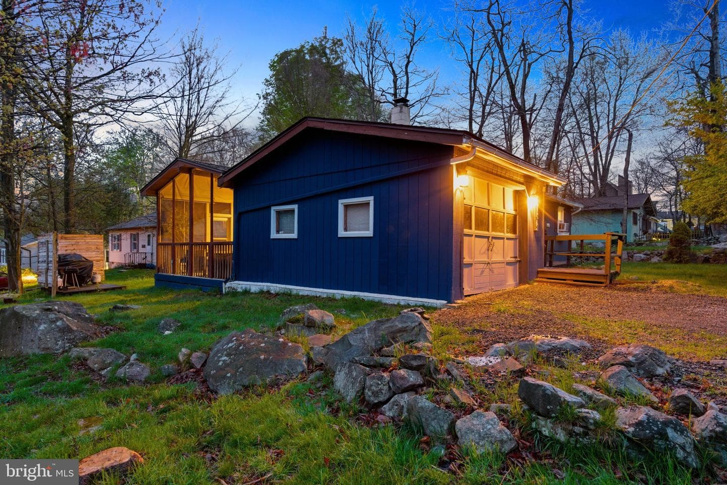 7106 Robinwood Dr photo 9