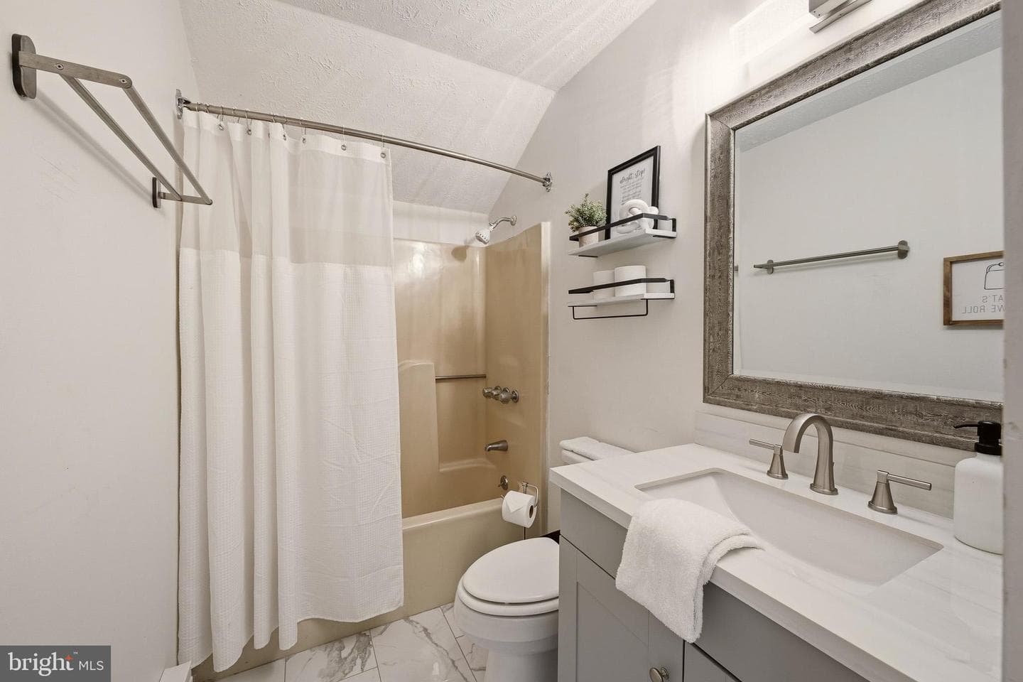 9246 Westwood Drive photo 23