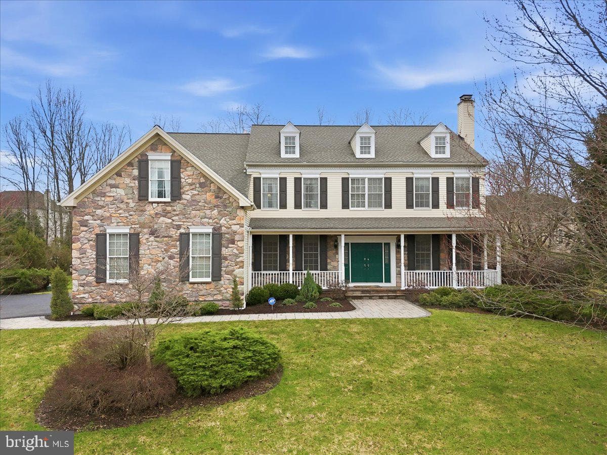 718 Cypress Drive photo 3