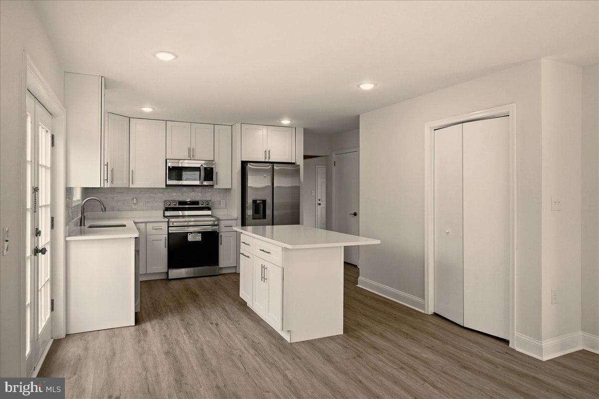 2026 Candlewood Lane photo 3