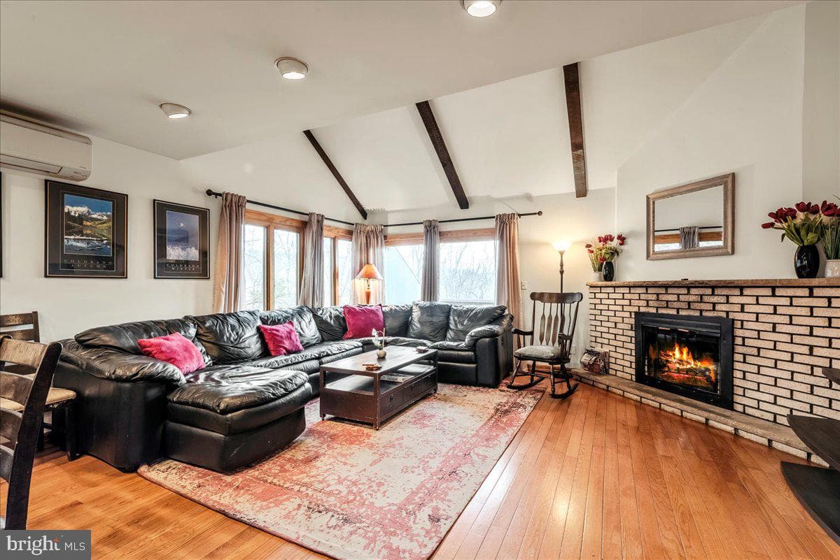 31 Middle Village Way photo 15