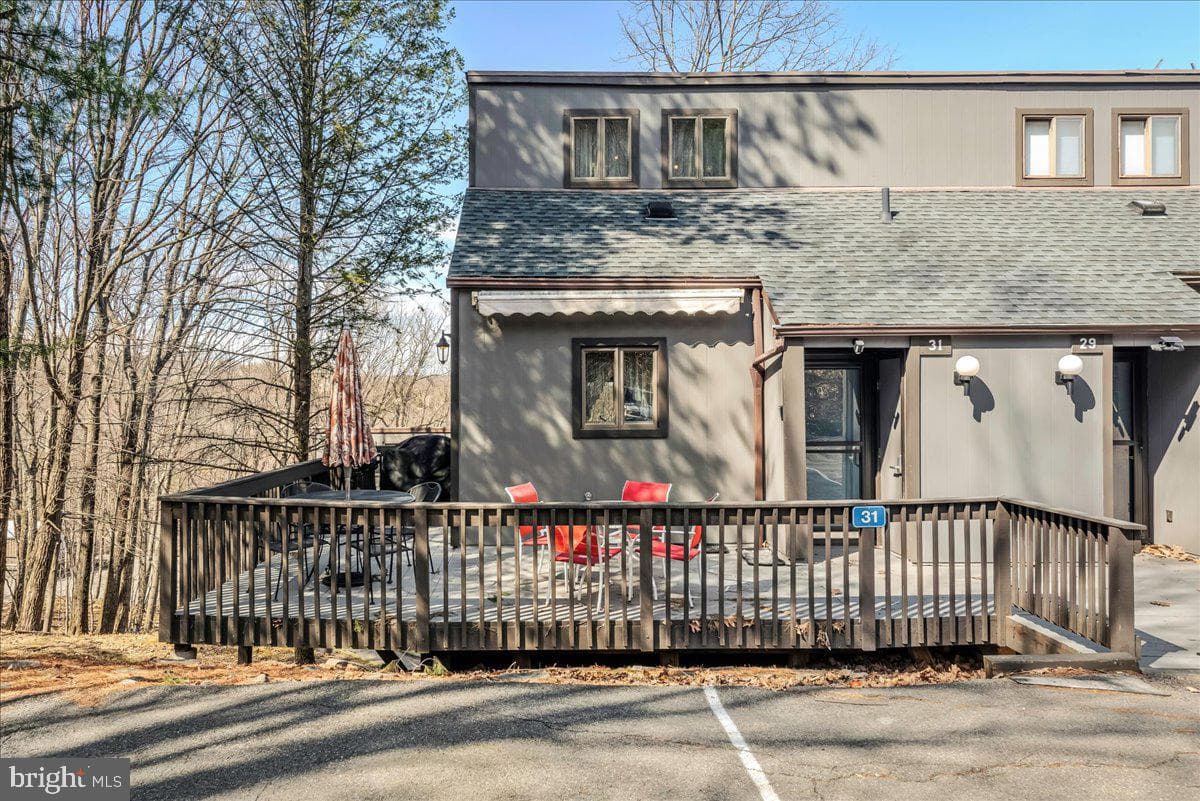 31 Middle Village Way, Tannersville