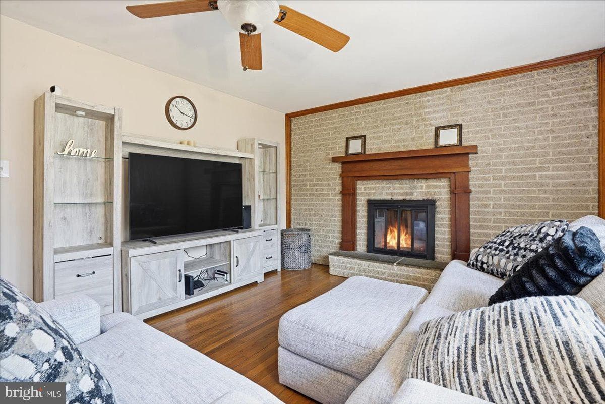 112 Pin Oak Lane photo 4