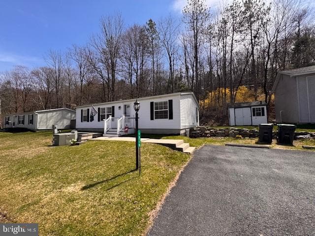 1215 Blue Mountain Circle, Saylorsburg