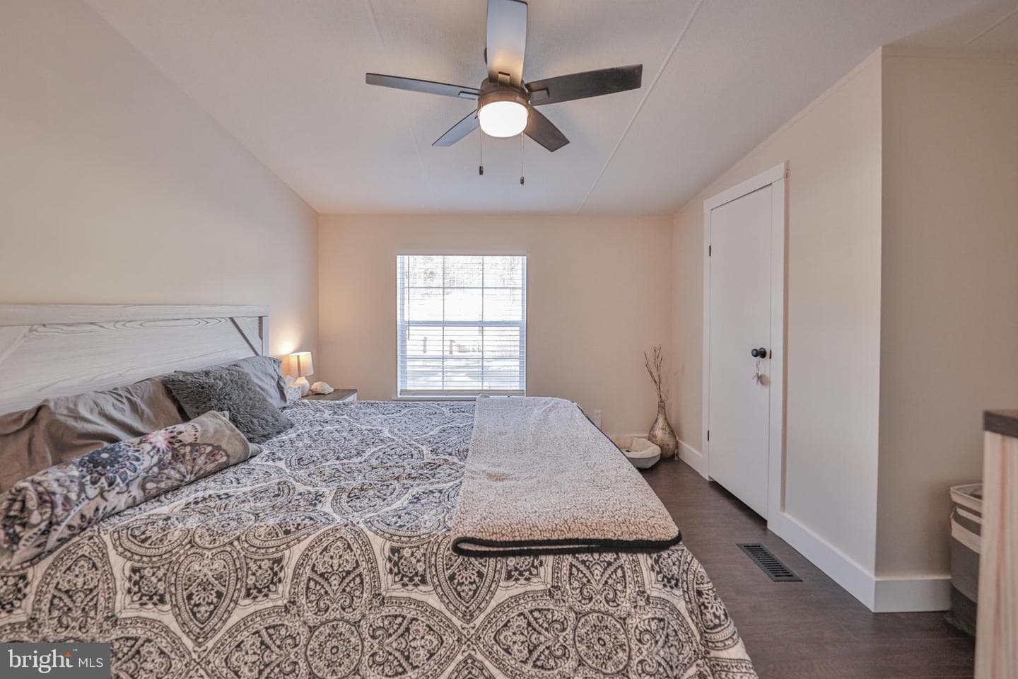 1215 Blue Mountain Circle photo 21