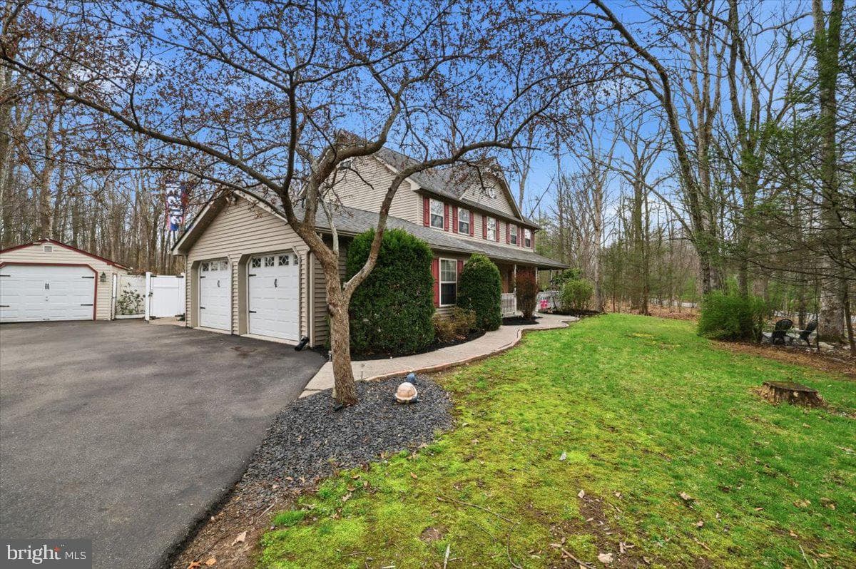 9 Hickory Drive photo 4