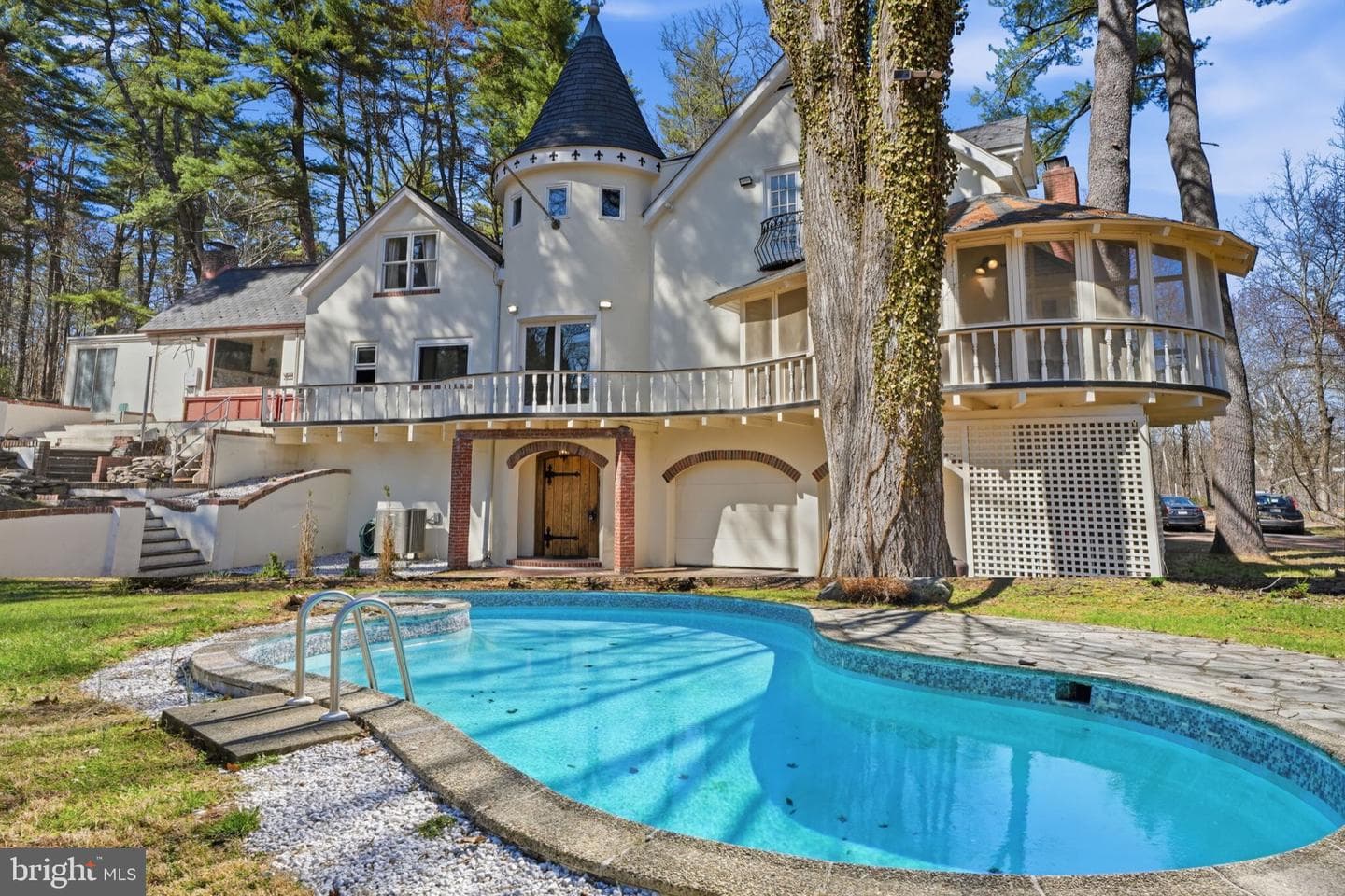 720 Stokes Mill Road, East Stroudsburg