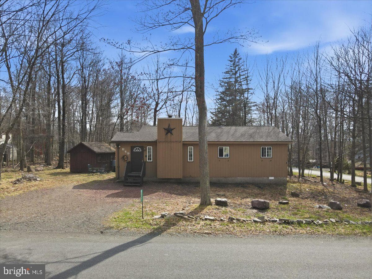 8531 Hillcrest Drive #h49, Tobyhanna