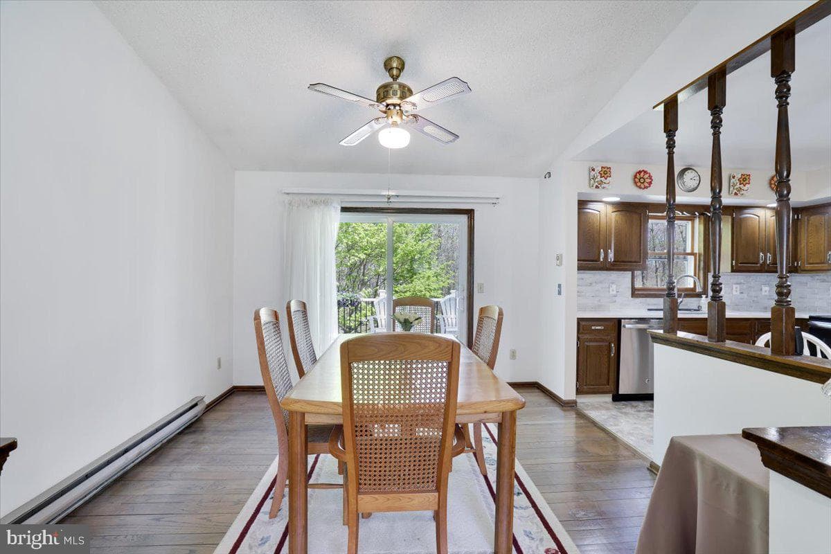 520 Executive Dr photo 16