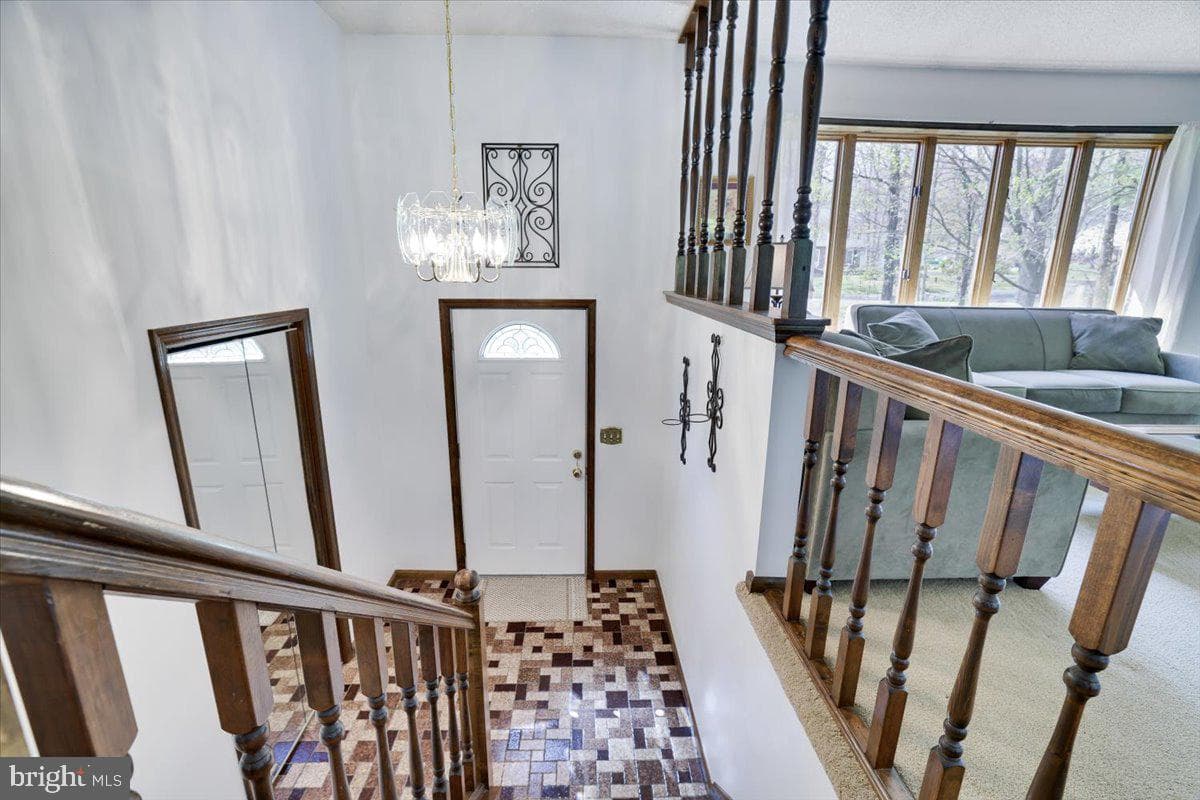 520 Executive Dr photo 19