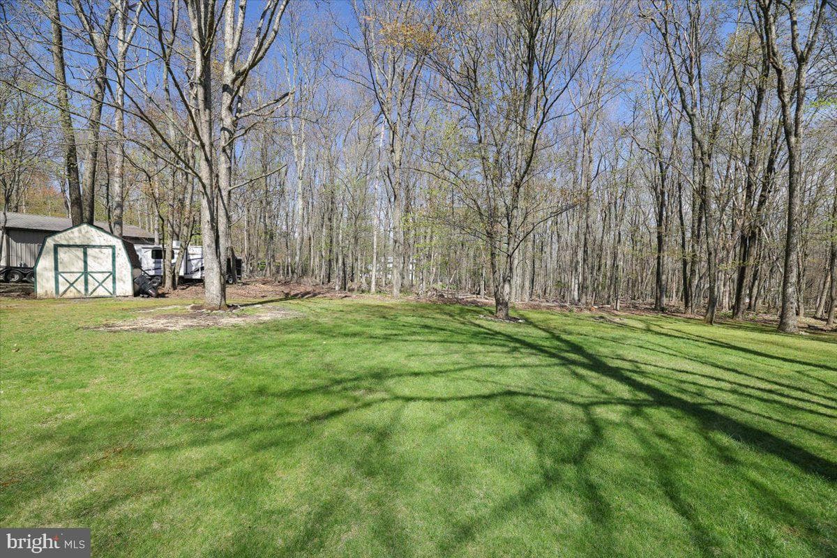 520 Executive Dr photo 35