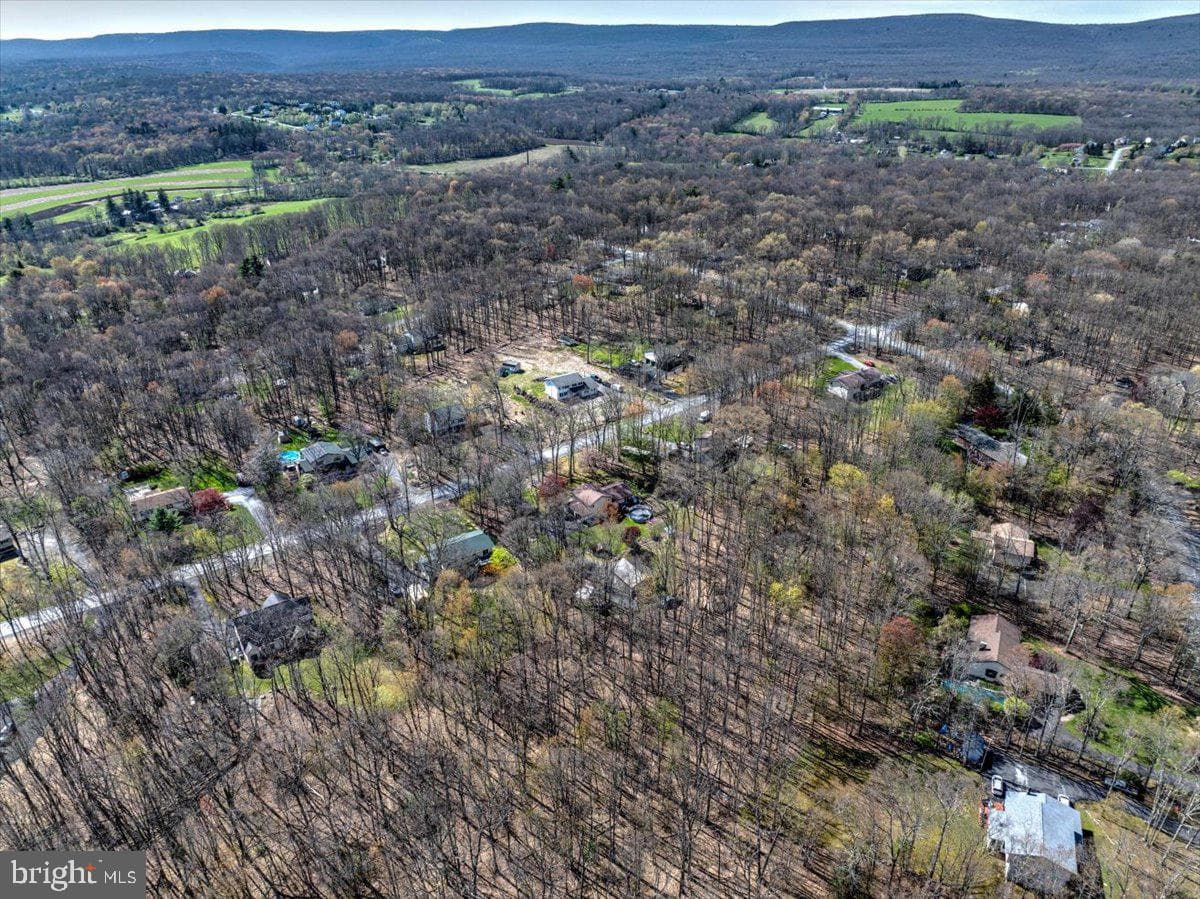 520 Executive Dr photo 46