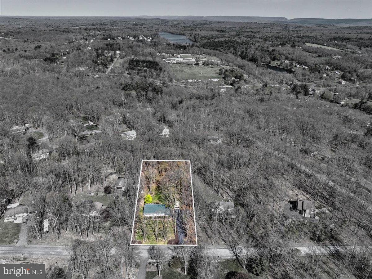 520 Executive Dr photo 54