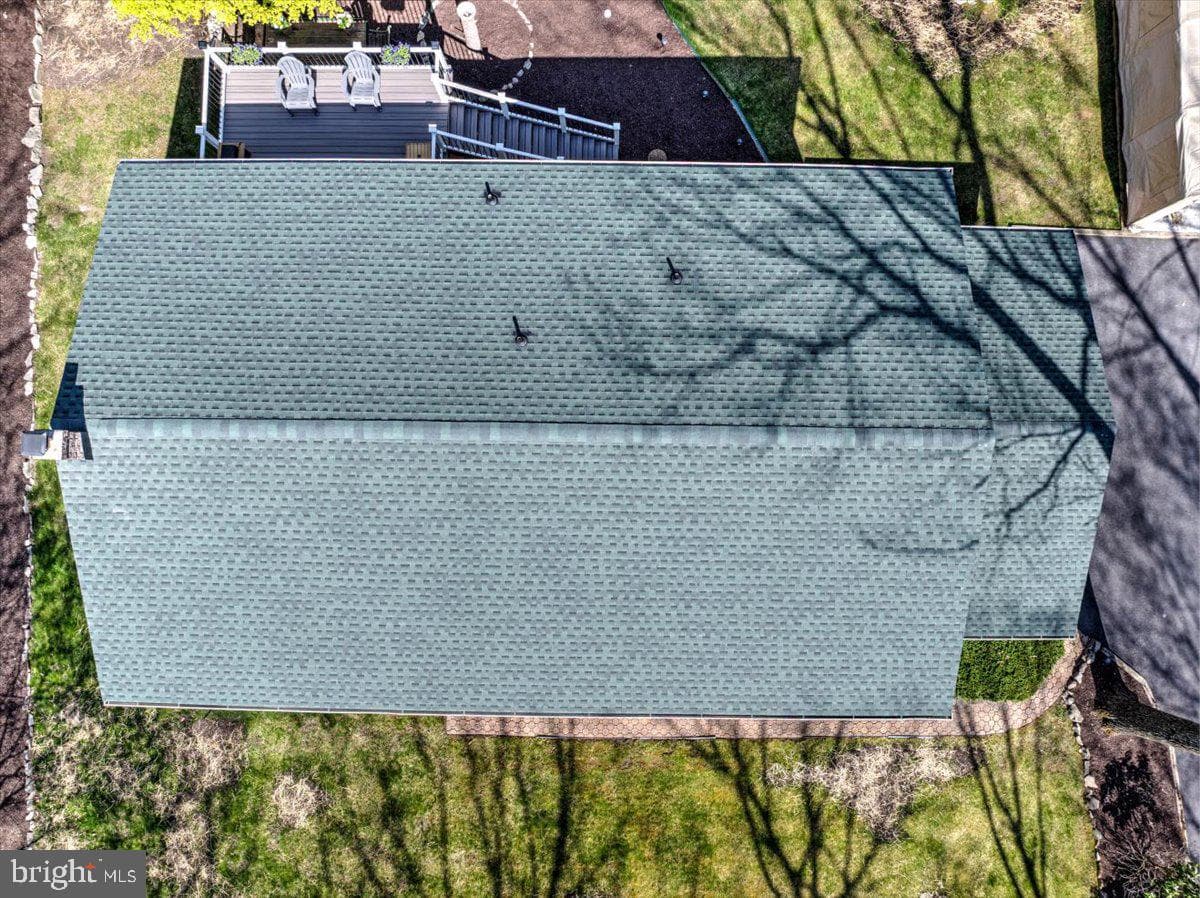520 Executive Dr photo 55
