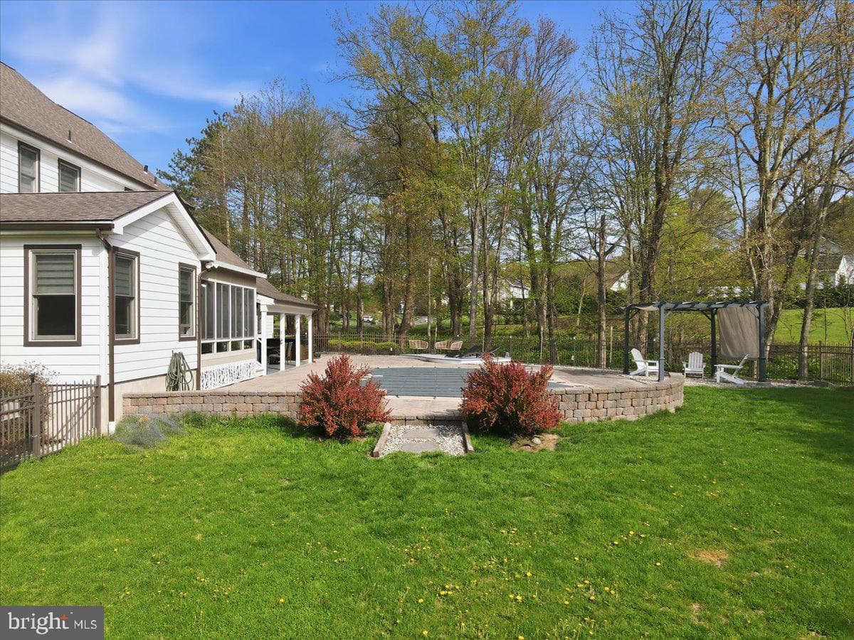 5556 Bridle Road photo 105