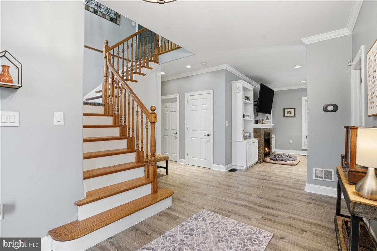 5556 Bridle Road photo 12