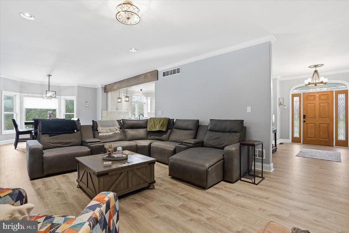 5556 Bridle Road photo 19