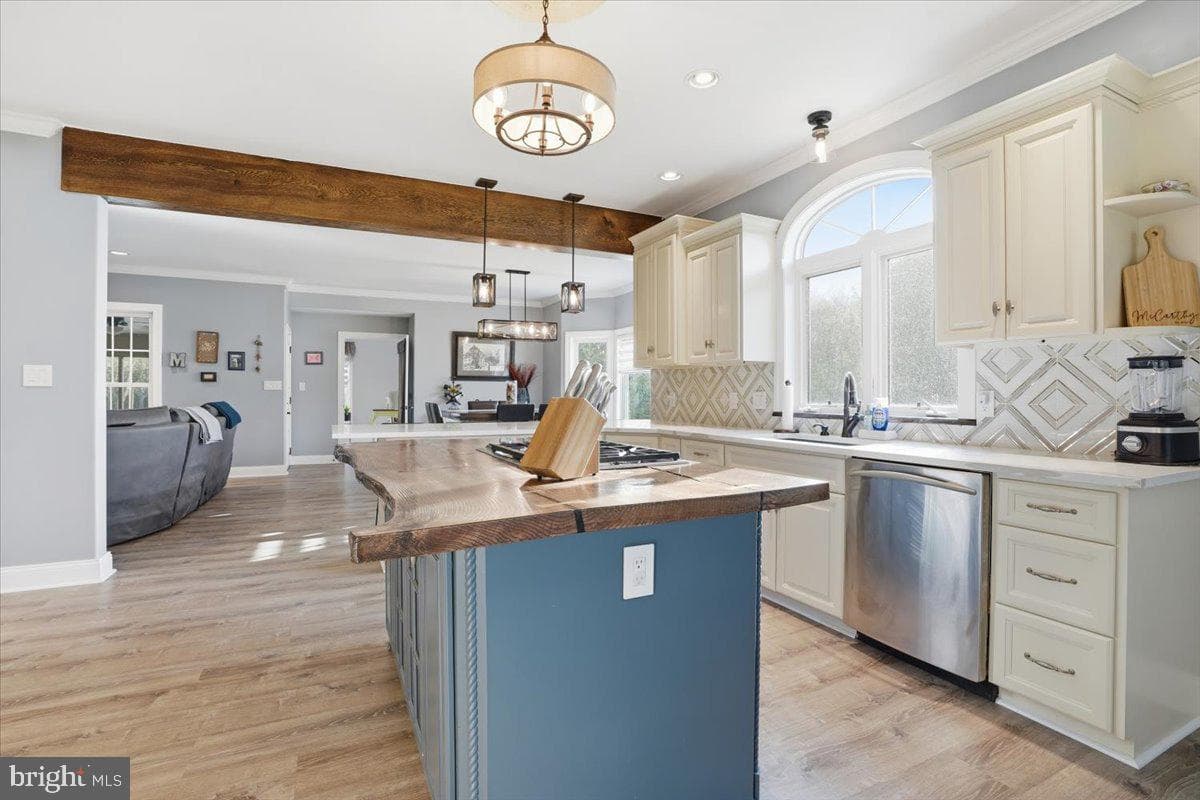 5556 Bridle Road photo 27