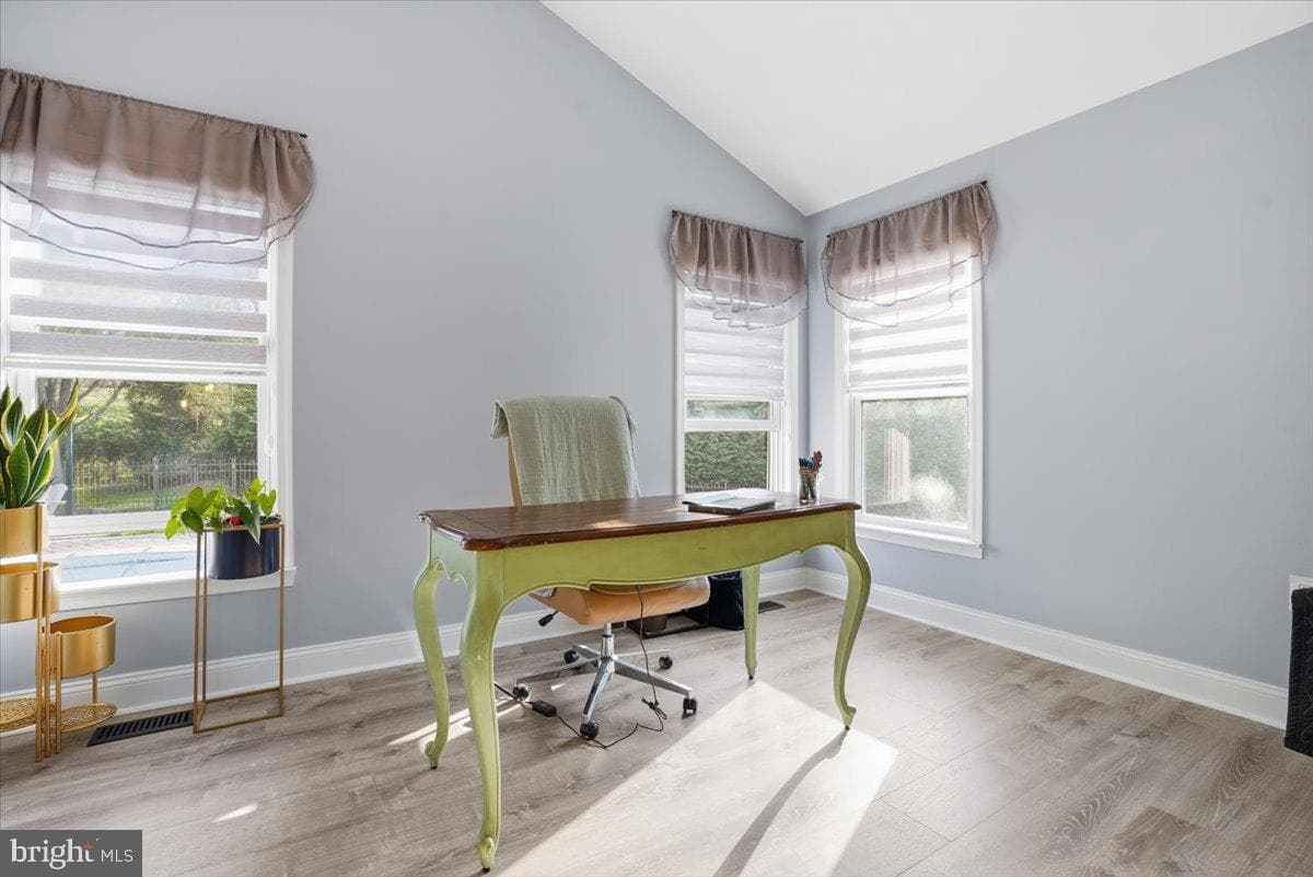 5556 Bridle Road photo 35
