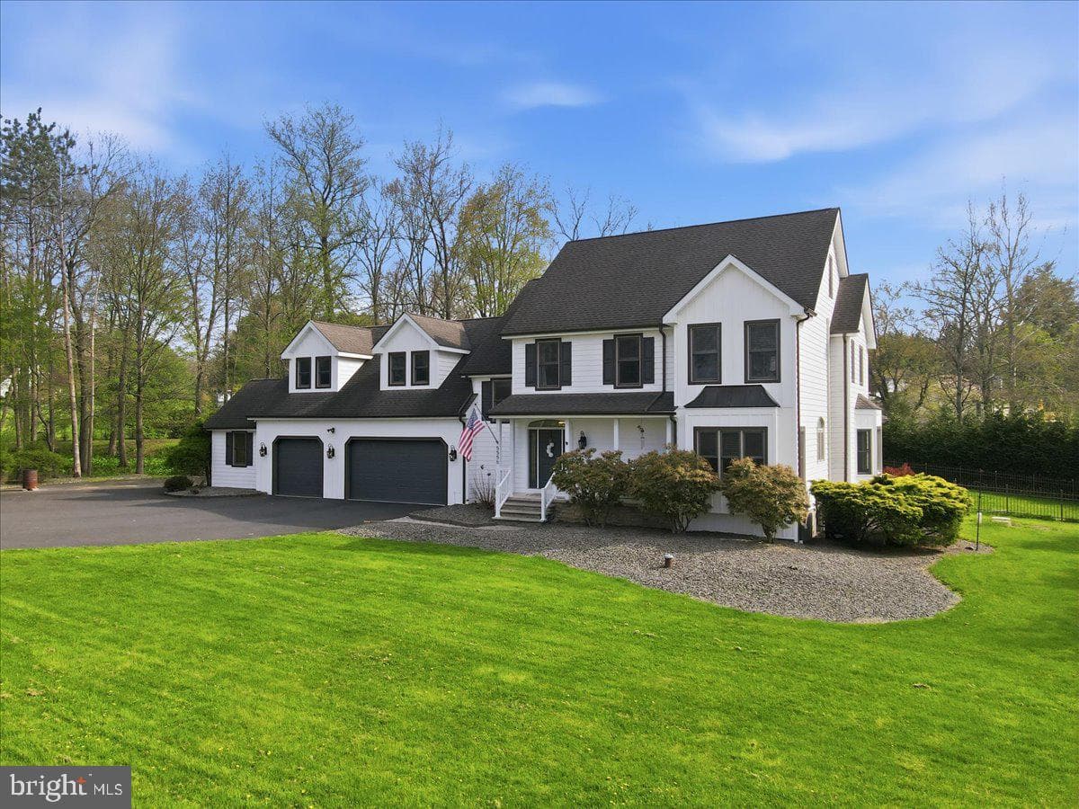 5556 Bridle Road photo 5