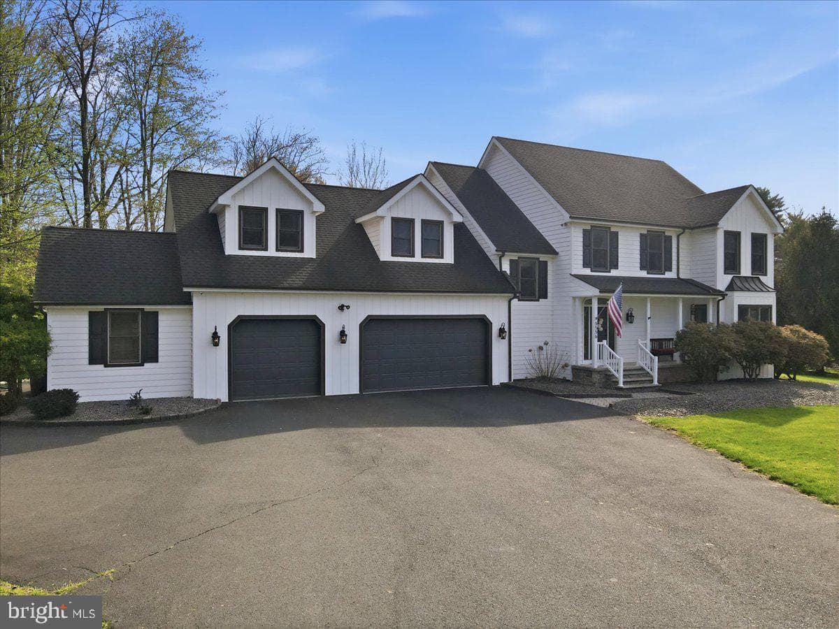 5556 Bridle Road photo 7