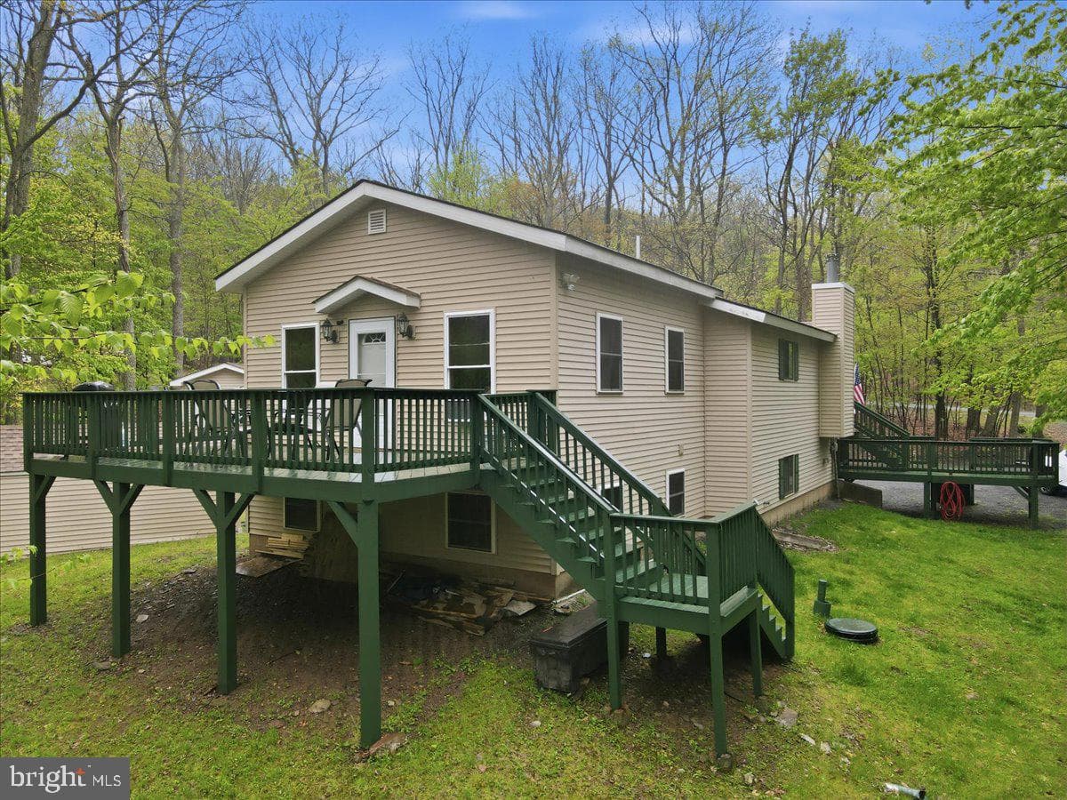 149 Mcmichaels Court photo 10
