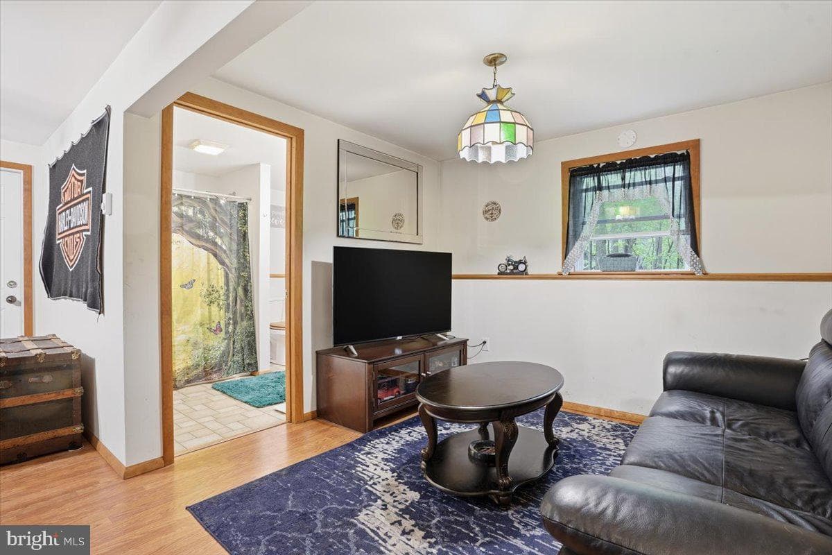 149 Mcmichaels Court photo 13