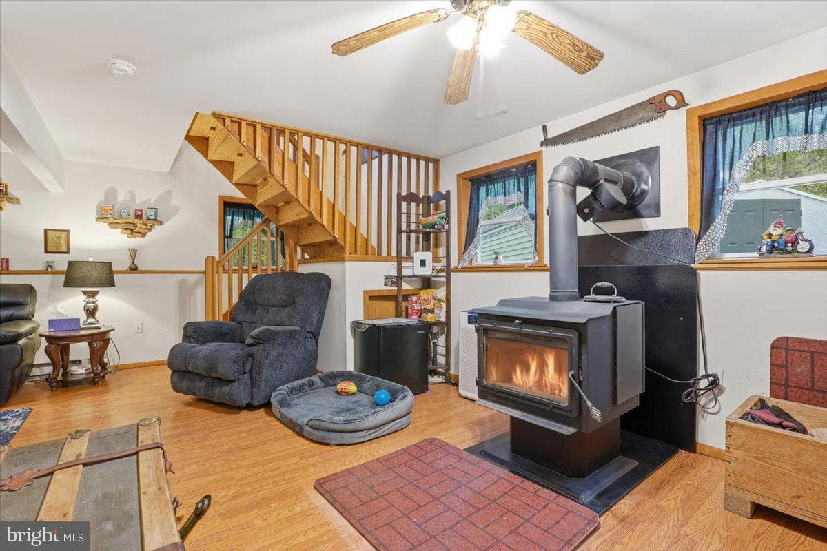 149 Mcmichaels Court photo 18