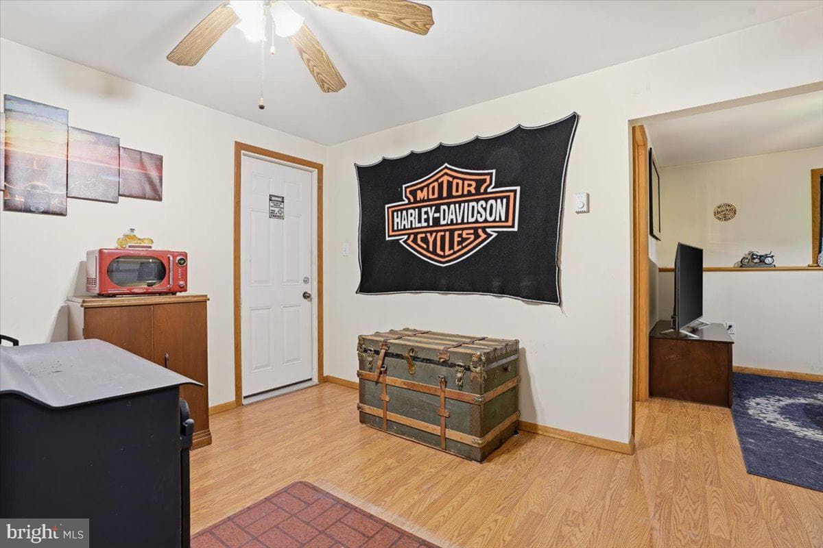 149 Mcmichaels Court photo 19