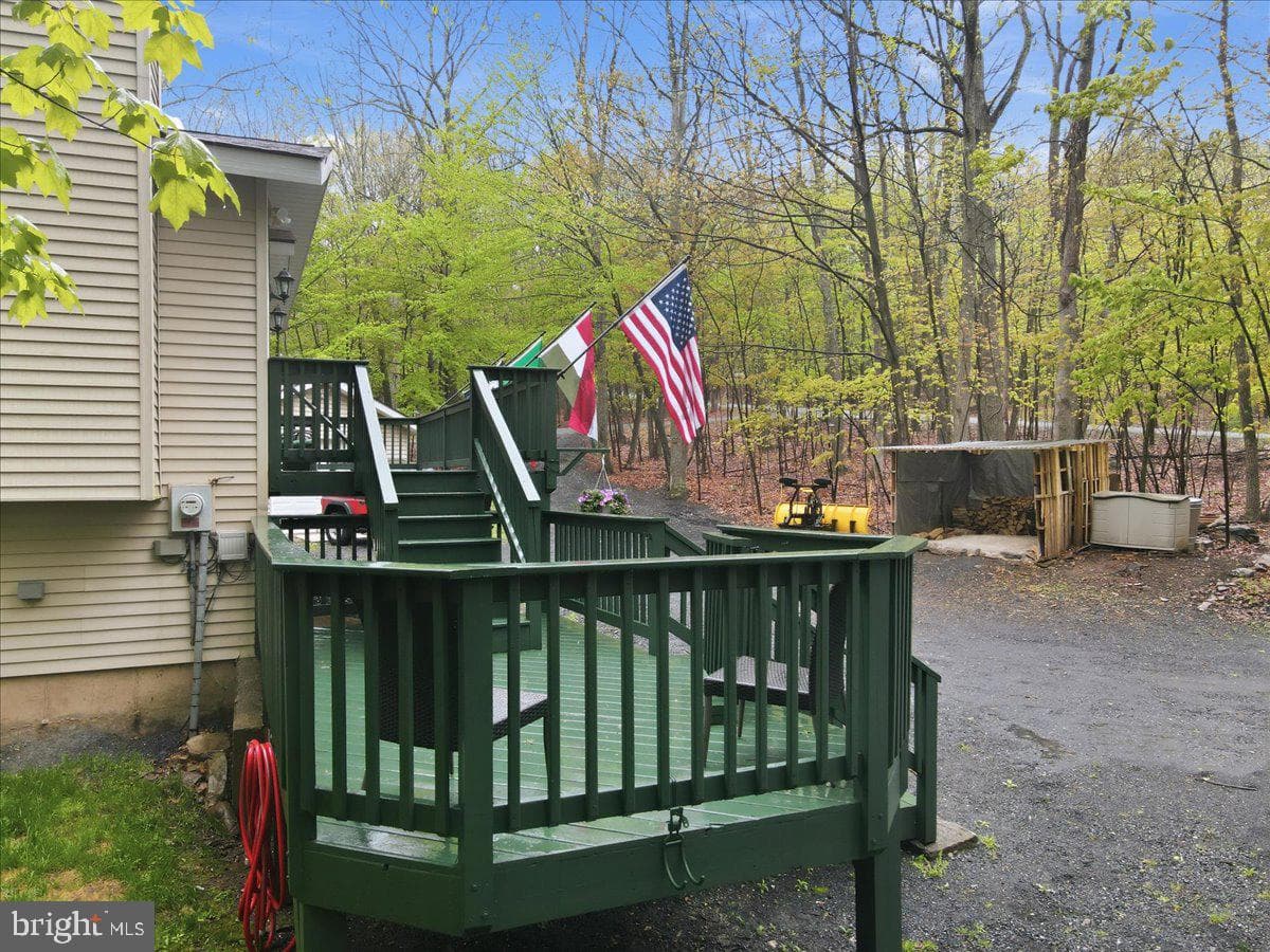 149 Mcmichaels Court photo 60