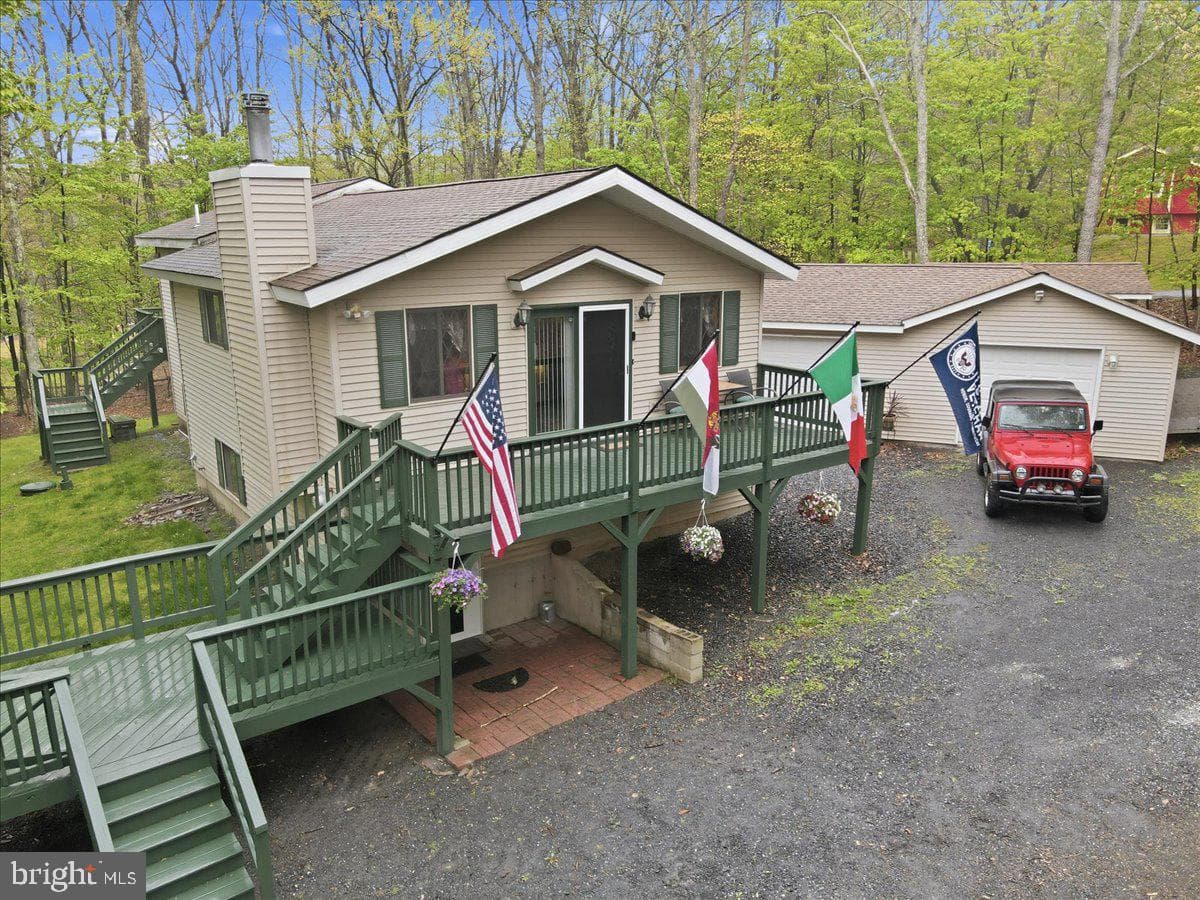 149 Mcmichaels Court photo 62