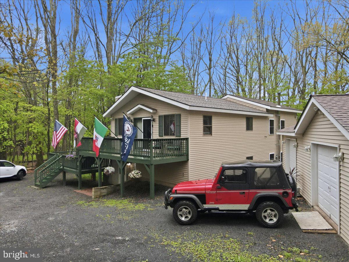 149 Mcmichaels Court photo 69