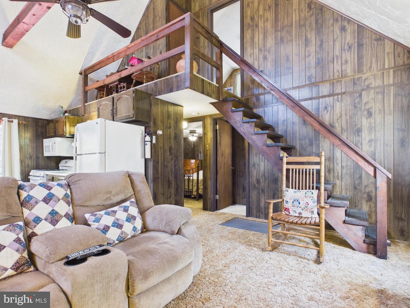 1482 Arrowhead Drive photo 12