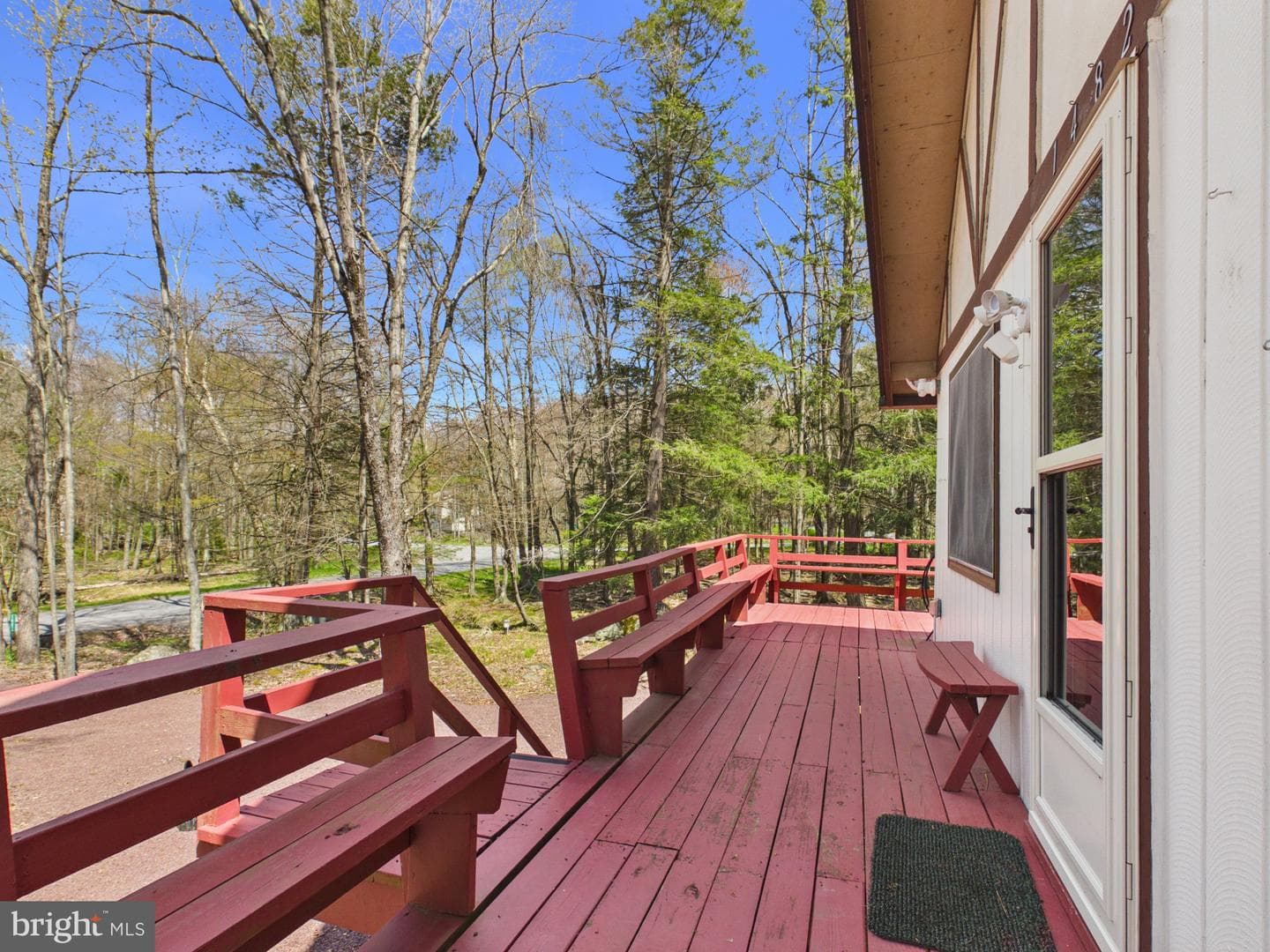 1482 Arrowhead Drive photo 4