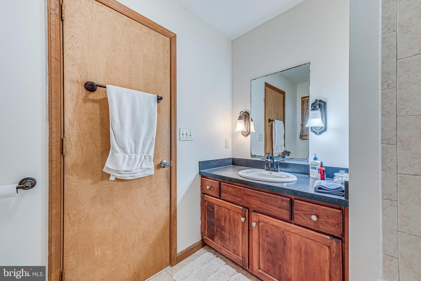 1624 Cotswold Road photo 23