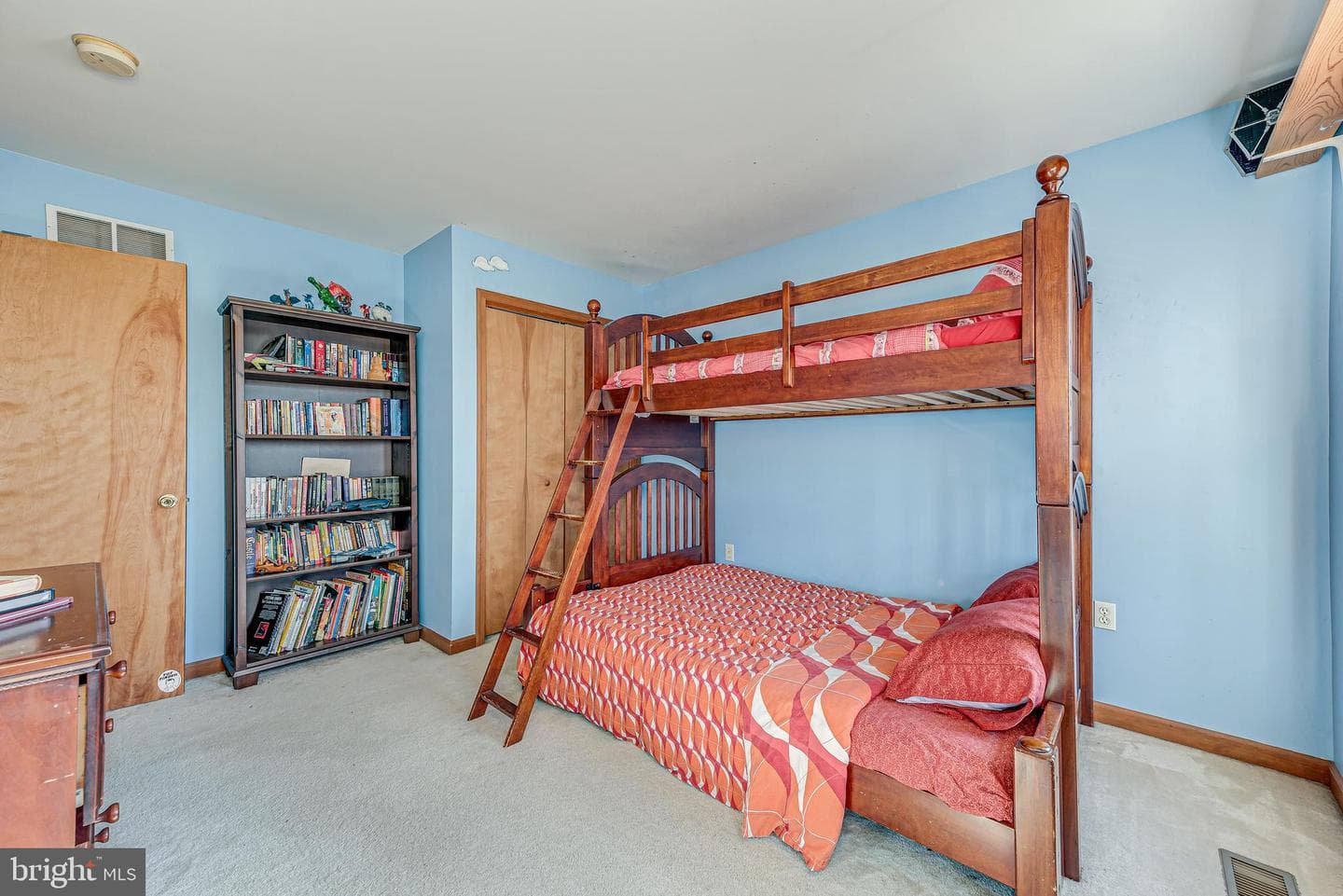 1624 Cotswold Road photo 34