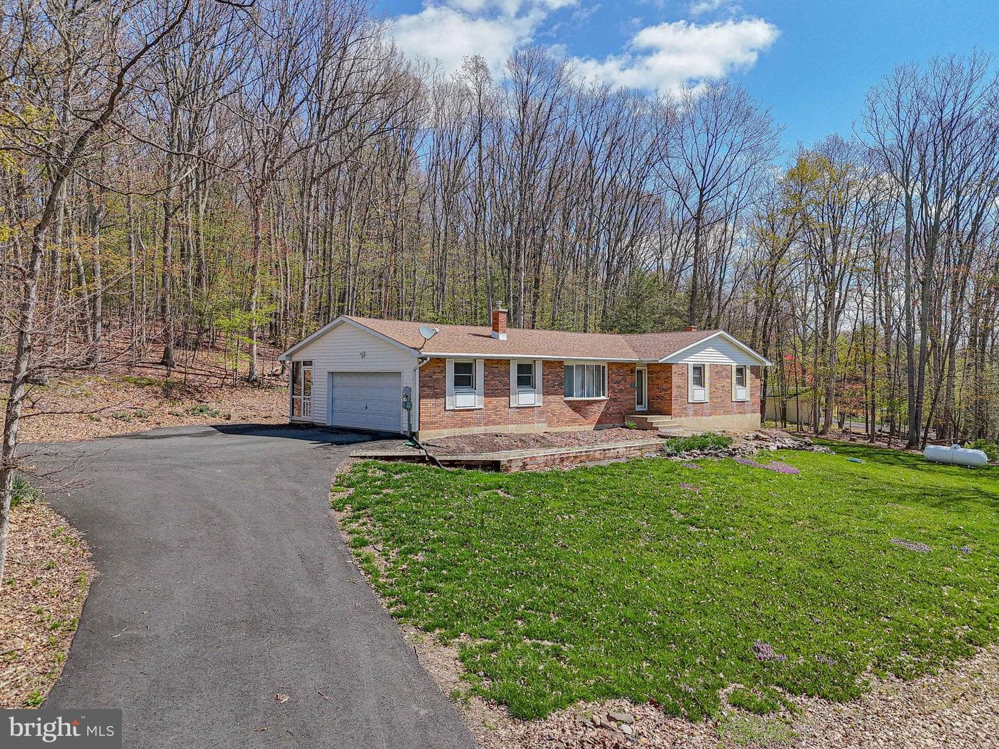 138 Darcy Drive photo 2